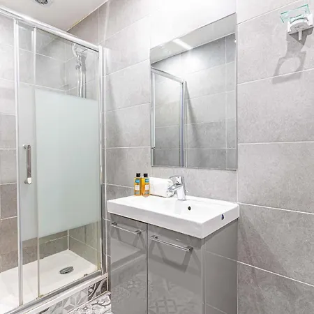 18 Luxury Parisien Montorgueil 2 Paris